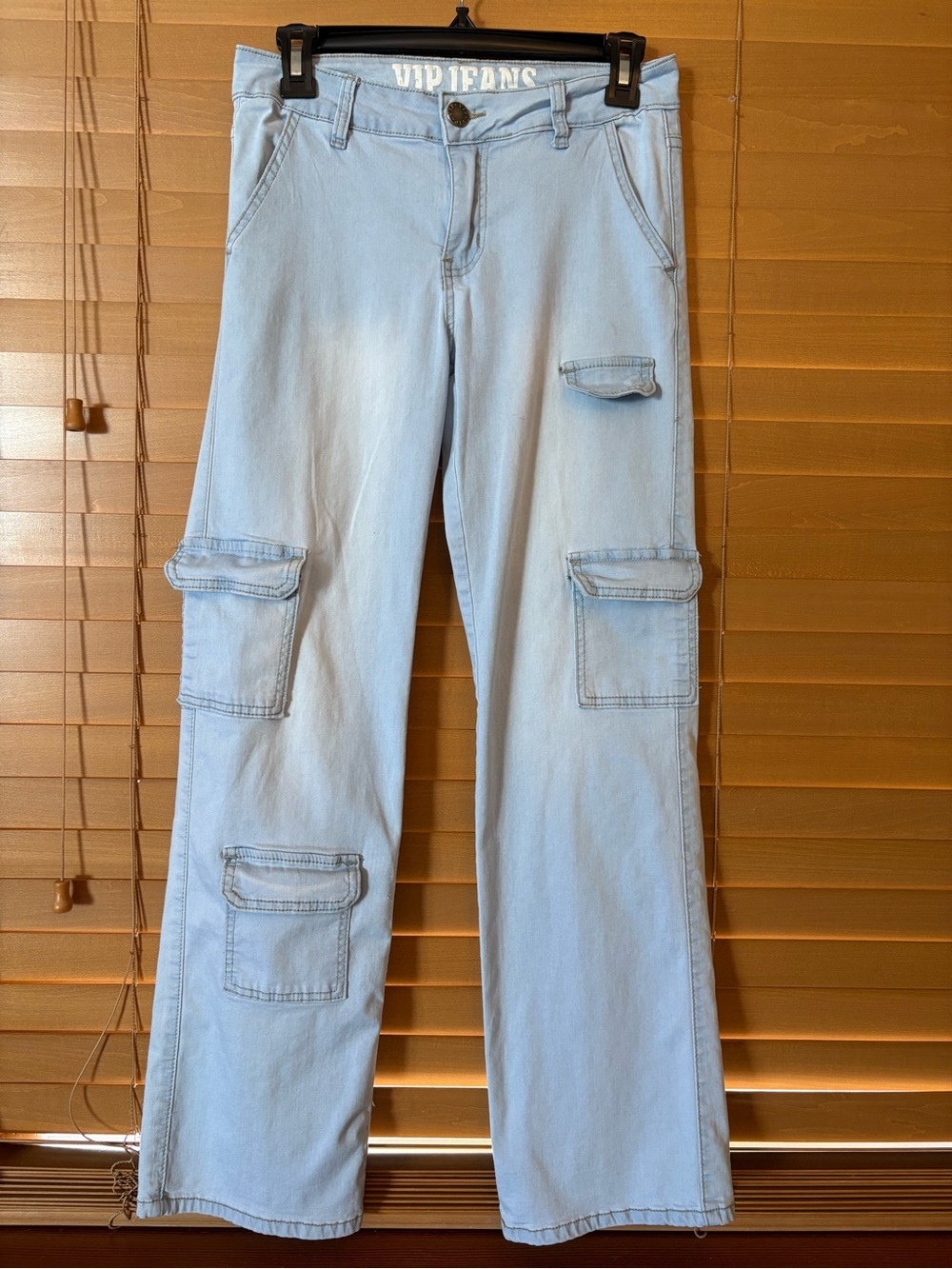 VIP Light Blue EUC Wide-Leg Women’s Cargo Jeans Size 3/4